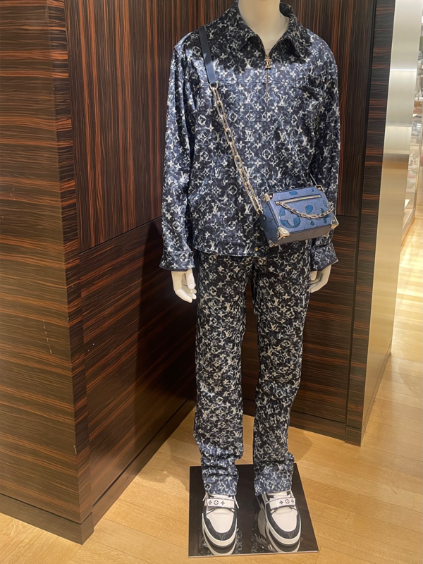 LV Urban Elegance