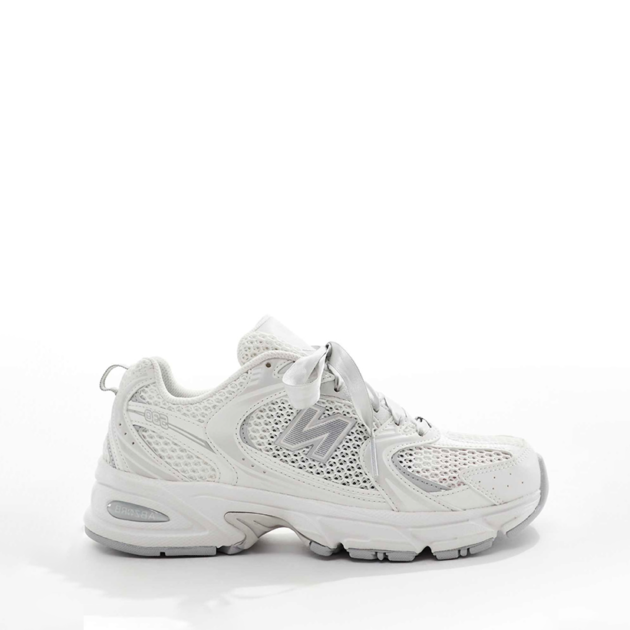 530 Sneakers with Ribbon Laces in Silver - Exclusive to ASOS